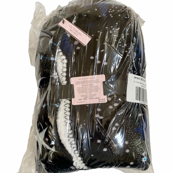 Victoria Secret Moon & Star Print Sherpa Blanket - Picture 5 of 5
